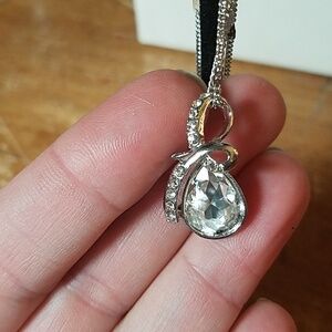 18" Silver Ribbon Large Clear Stone Rhinestone